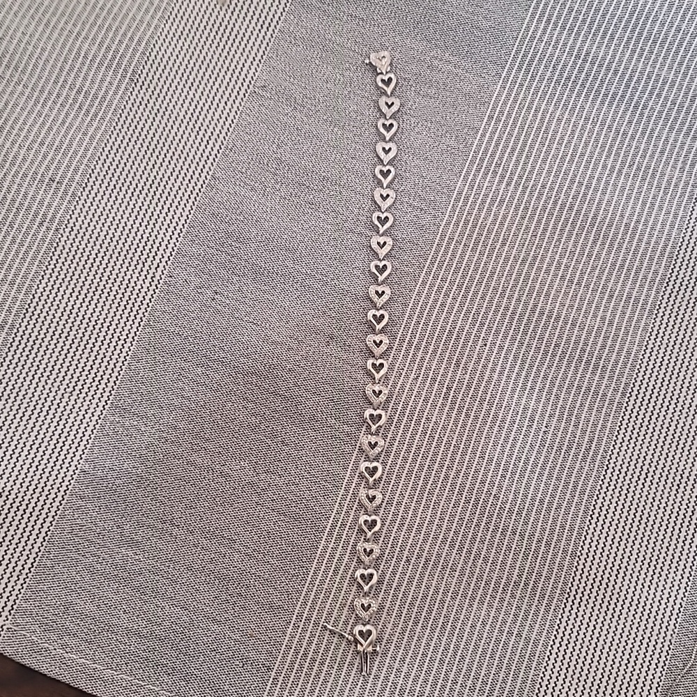 Kay's dimond heart link bracelet